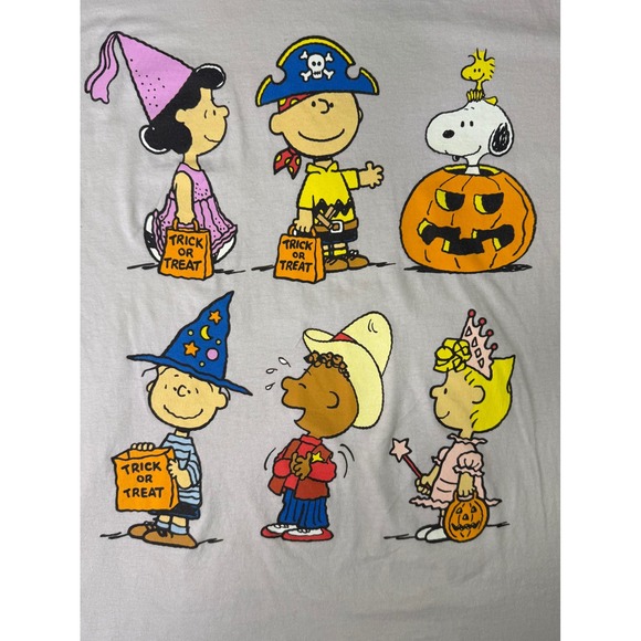 Peanuts Halloween T-Shirt XL‎ Snoopy Charlie Brown Trick or Treat - Picture 2 of 6